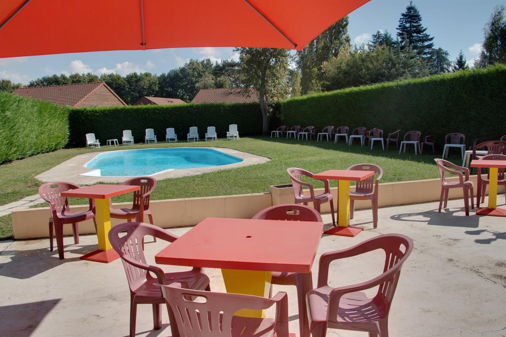 Le Chalet De La Foret Hotel 3 Etoiles Et Restaurant Vierzon Kültér fotó