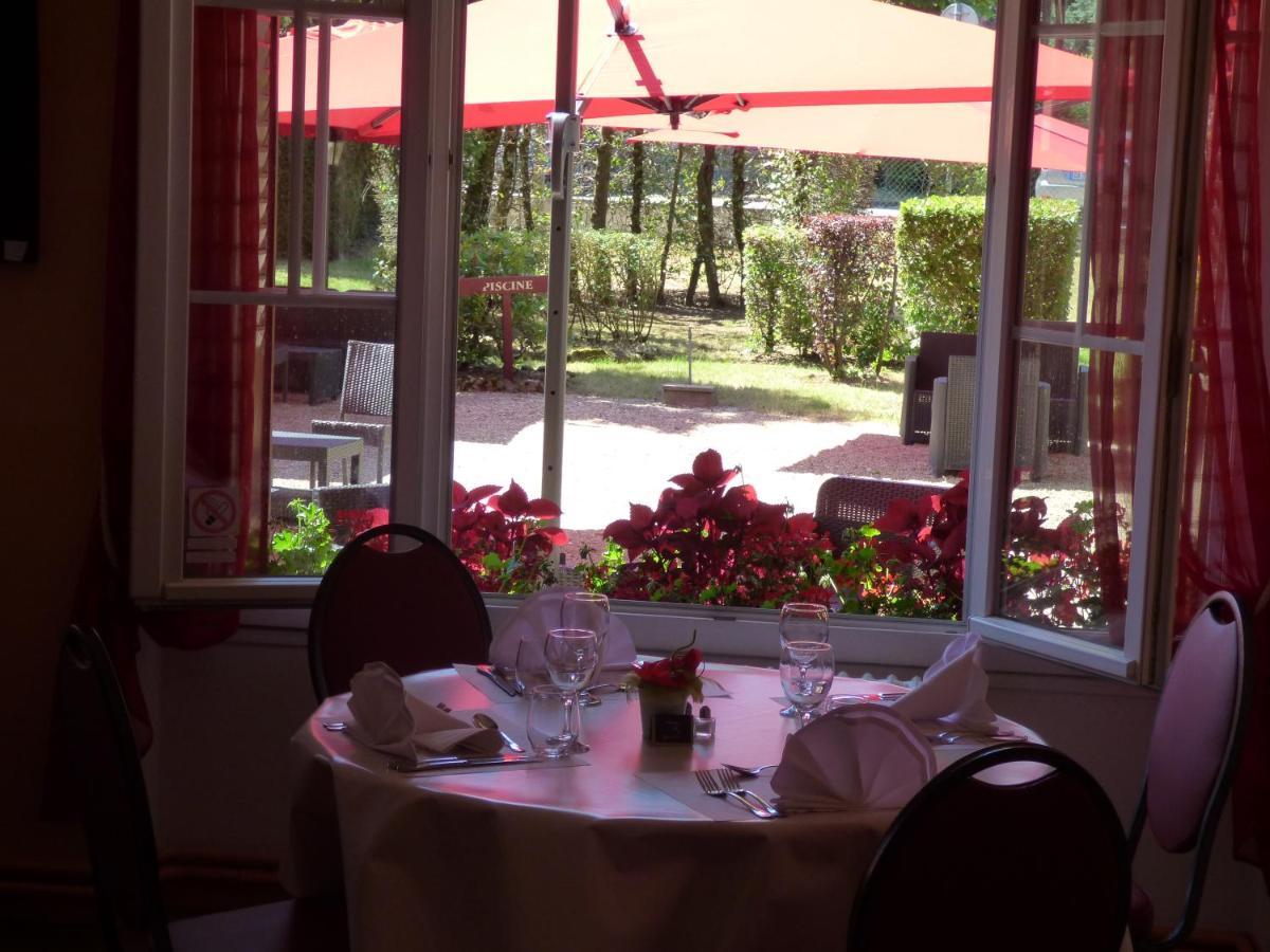 Le Chalet De La Foret Hotel 3 Etoiles Et Restaurant Vierzon Kültér fotó