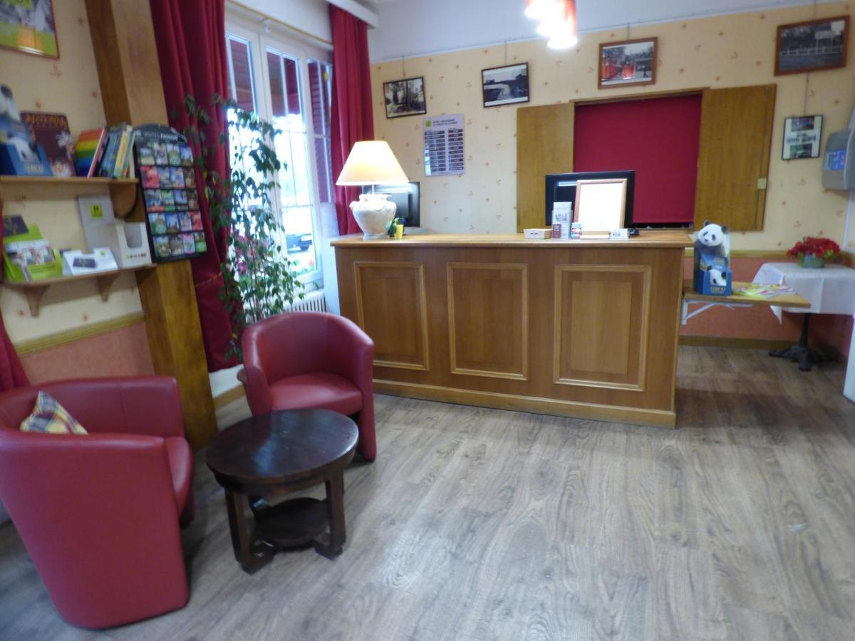Le Chalet De La Foret Hotel 3 Etoiles Et Restaurant Vierzon Kültér fotó