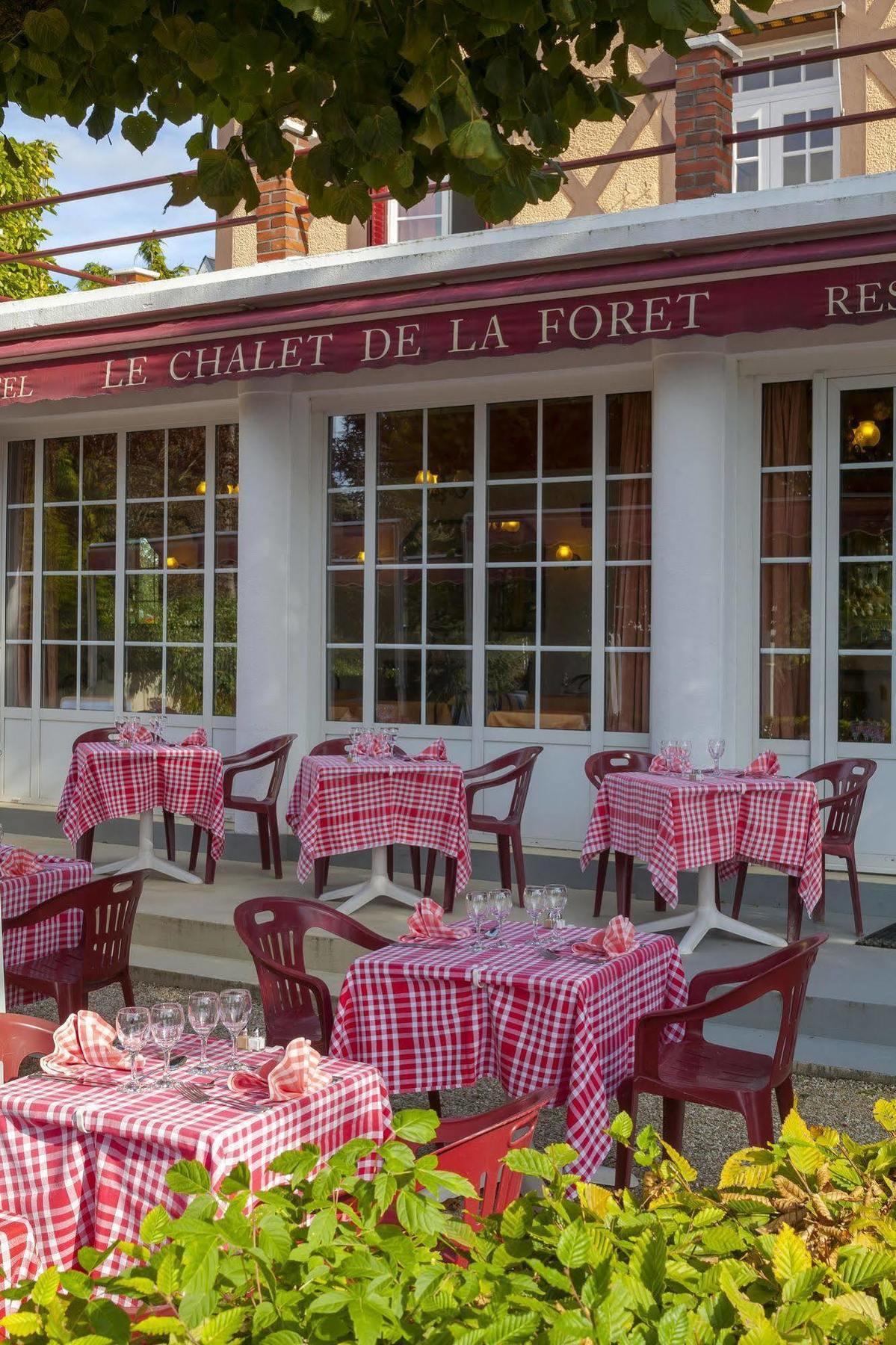 Le Chalet De La Foret Hotel 3 Etoiles Et Restaurant Vierzon Kültér fotó