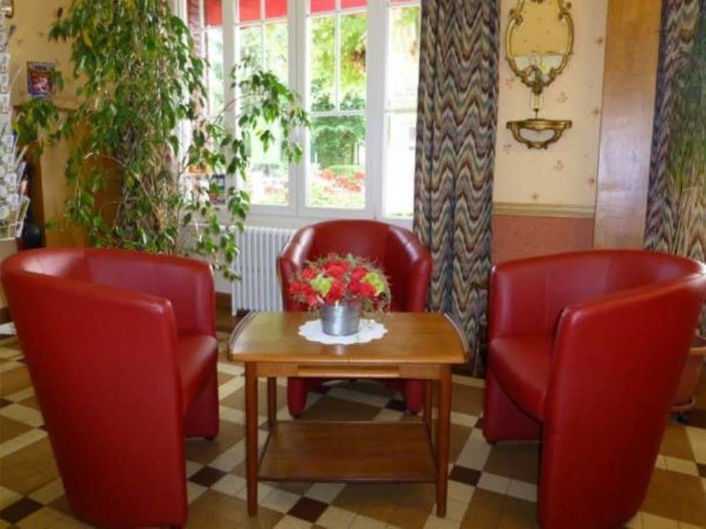 Le Chalet De La Foret Hotel 3 Etoiles Et Restaurant Vierzon Kültér fotó